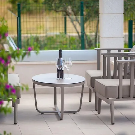 Ctma242/ Modern New Holiday House With Heated Private Pool Villa