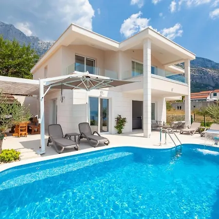 Villa Ctma242/ Modern New Holiday House With Heated Private Pool Makarska